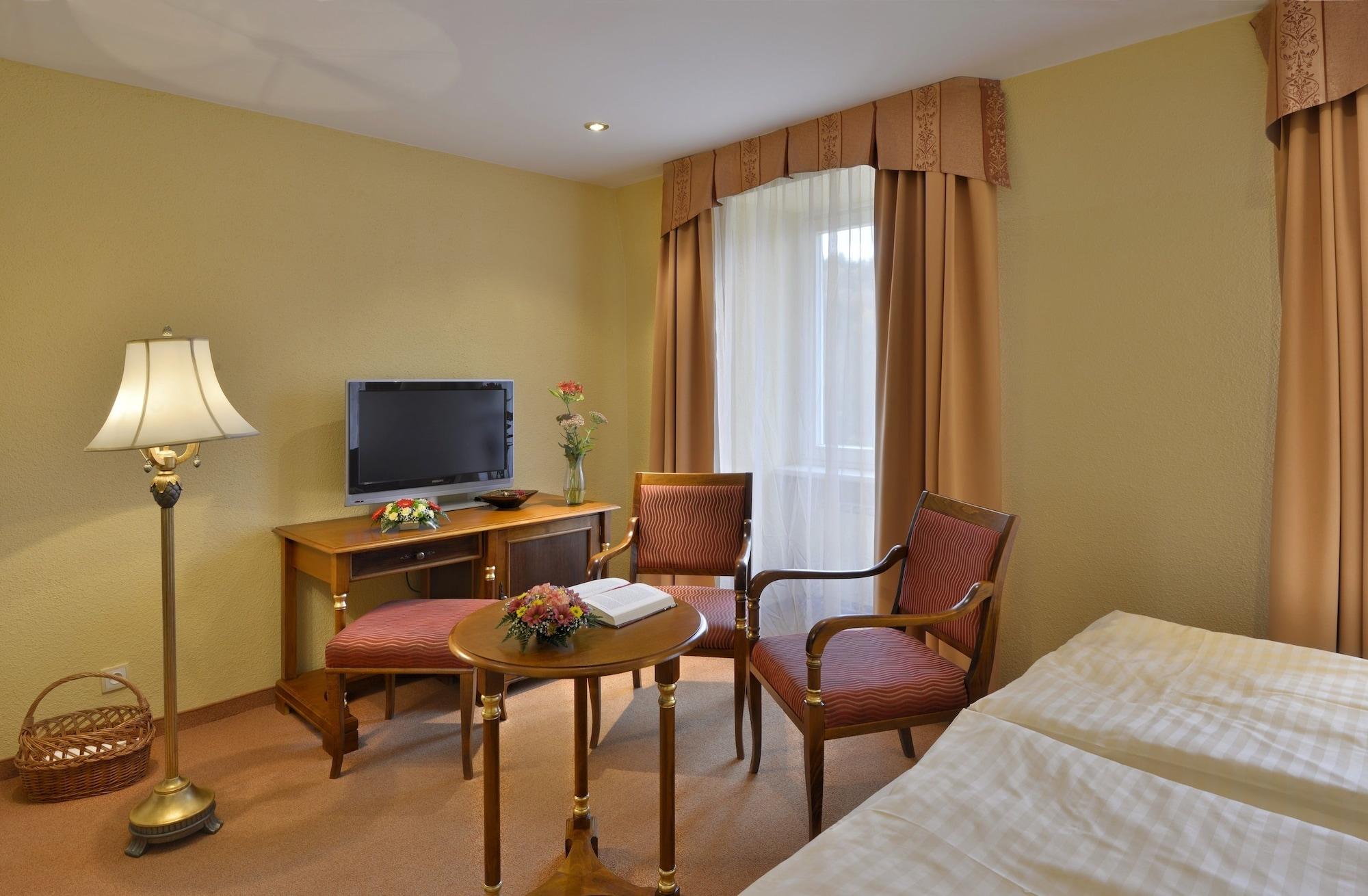 Hotel Continental Marianske Lazne Bagian luar foto