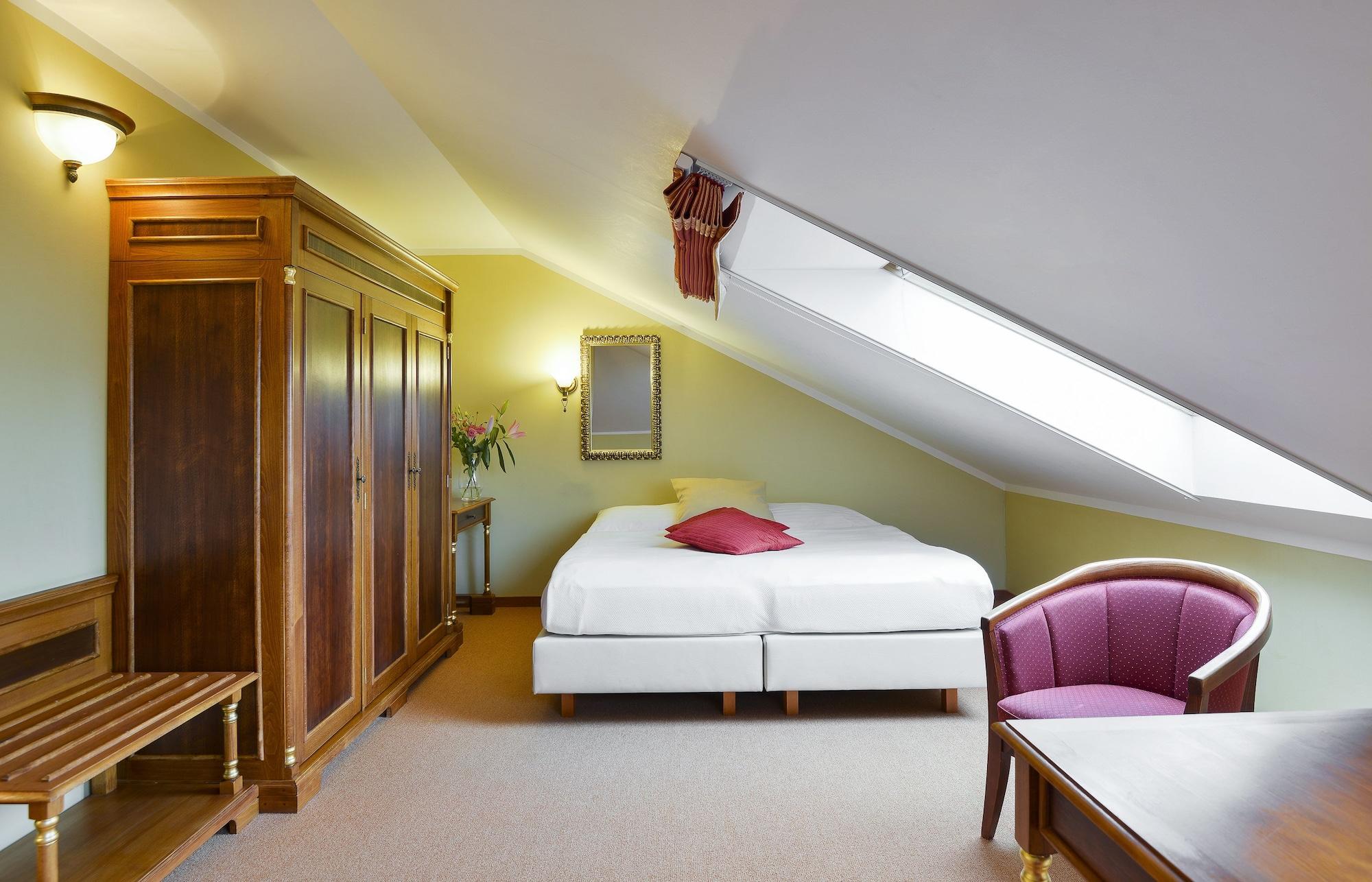 Hotel Continental Marianske Lazne Bagian luar foto