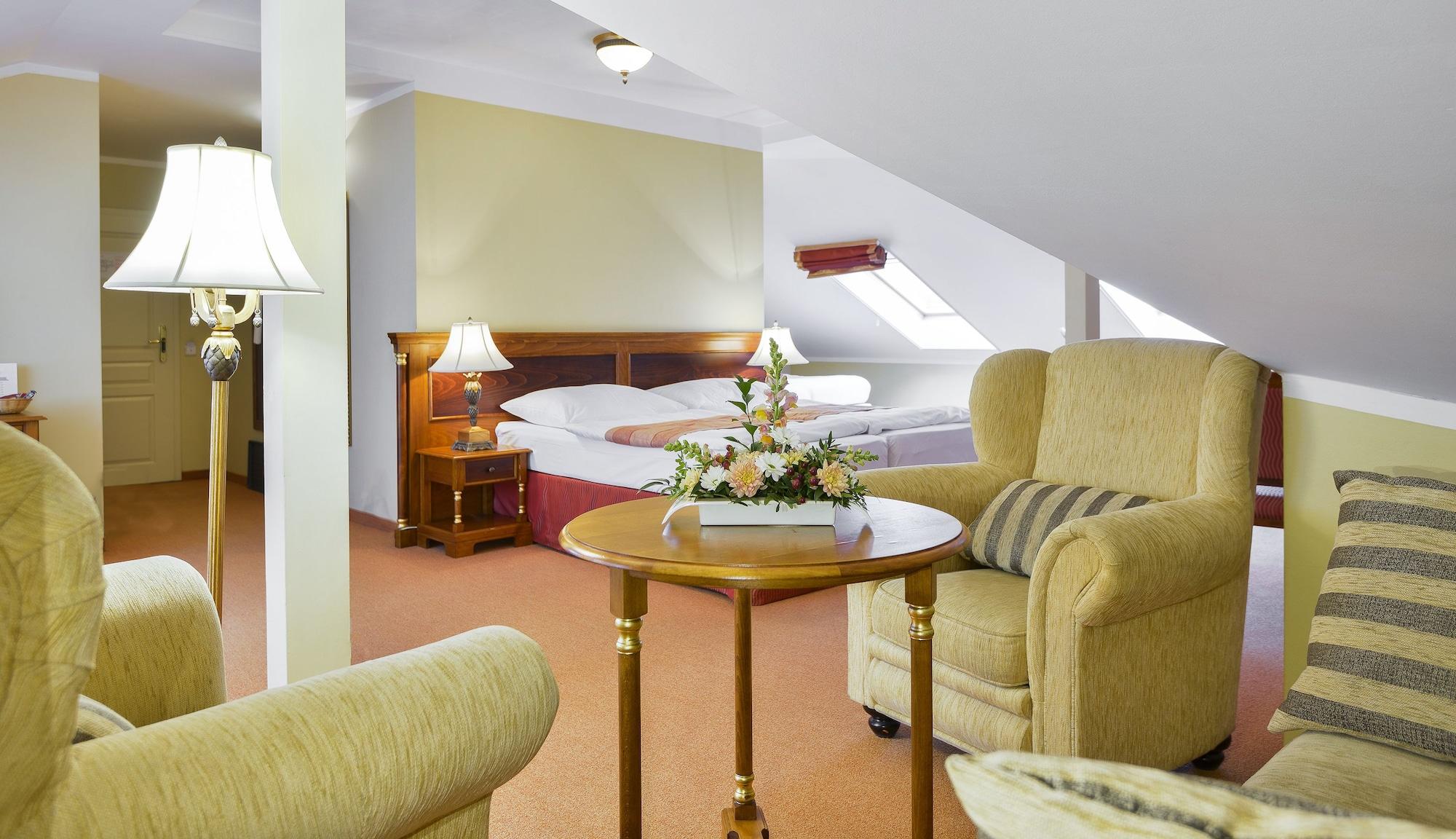 Hotel Continental Marianske Lazne Bagian luar foto