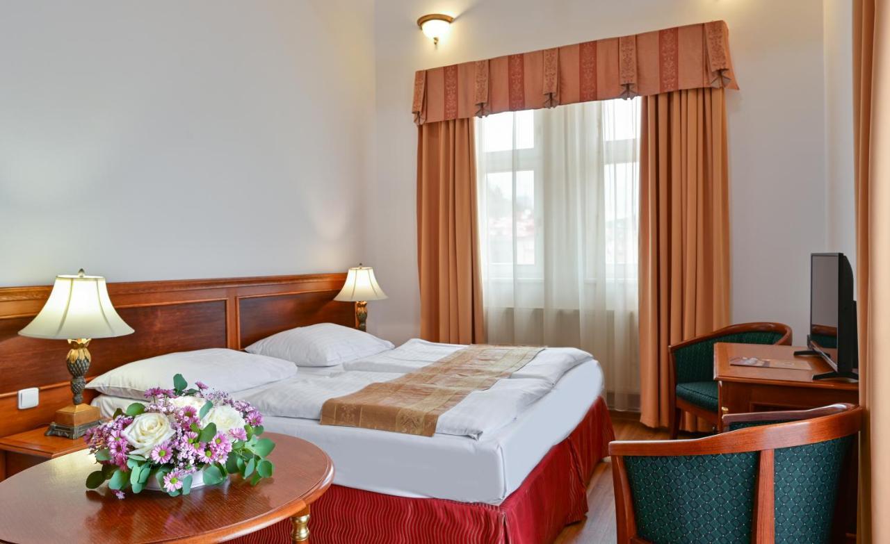 Hotel Continental Marianske Lazne Bagian luar foto