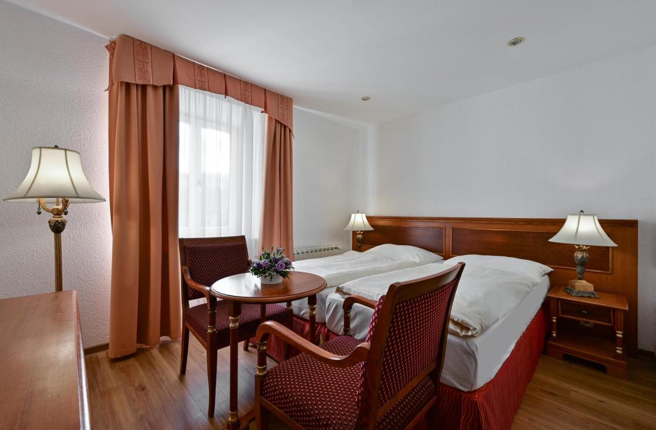 Hotel Continental Marianske Lazne Bagian luar foto