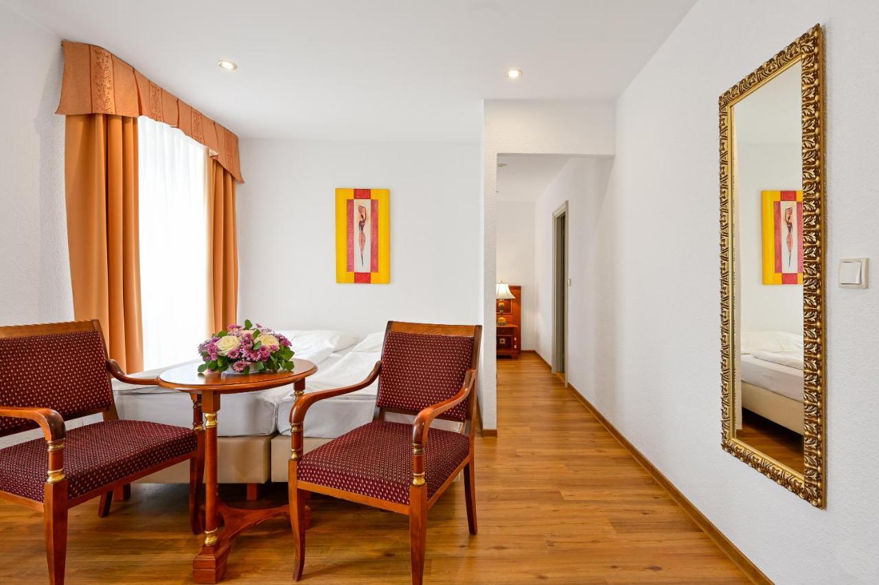 Hotel Continental Marianske Lazne Bagian luar foto