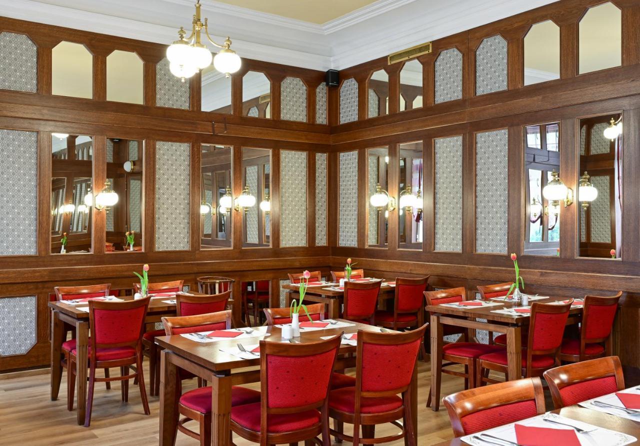 Hotel Continental Marianske Lazne Bagian luar foto