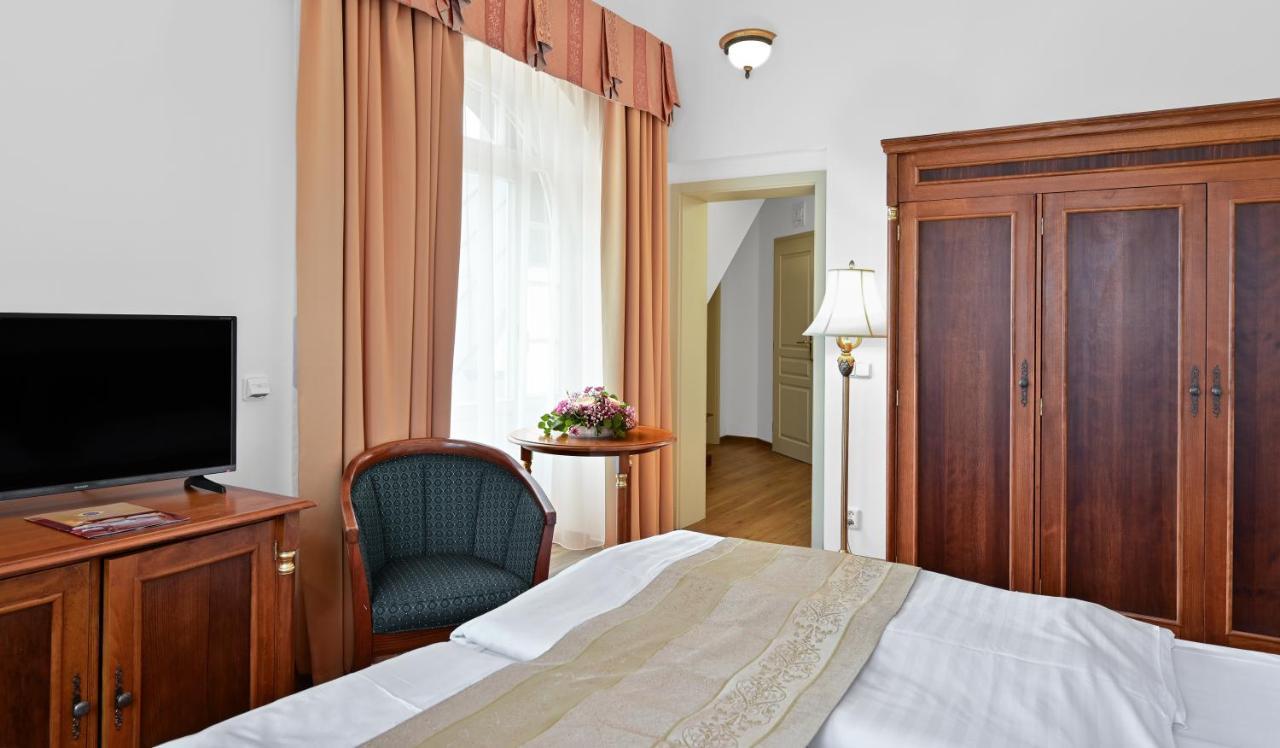 Hotel Continental Marianske Lazne Bagian luar foto