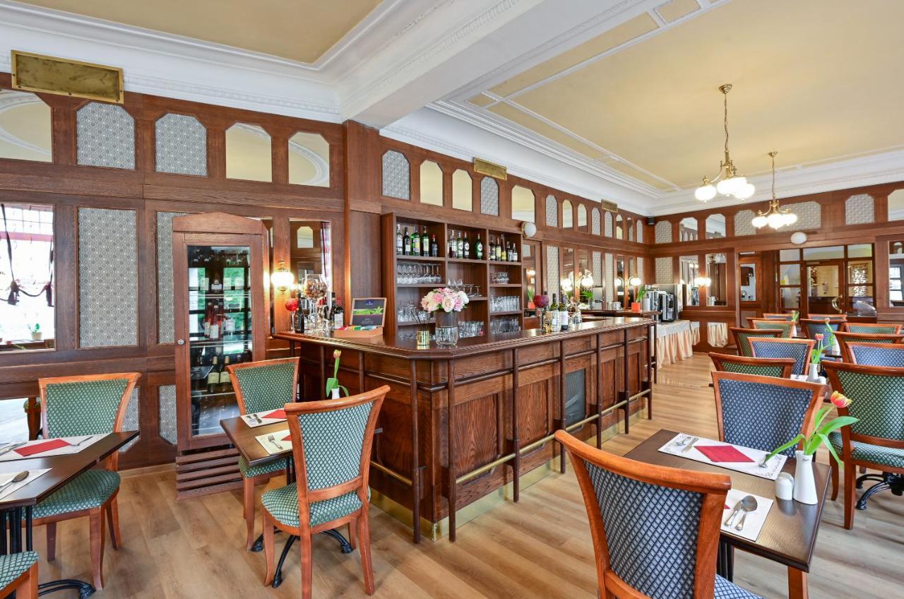 Hotel Continental Marianske Lazne Bagian luar foto