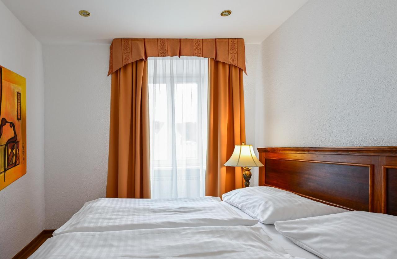 Hotel Continental Marianske Lazne Bagian luar foto