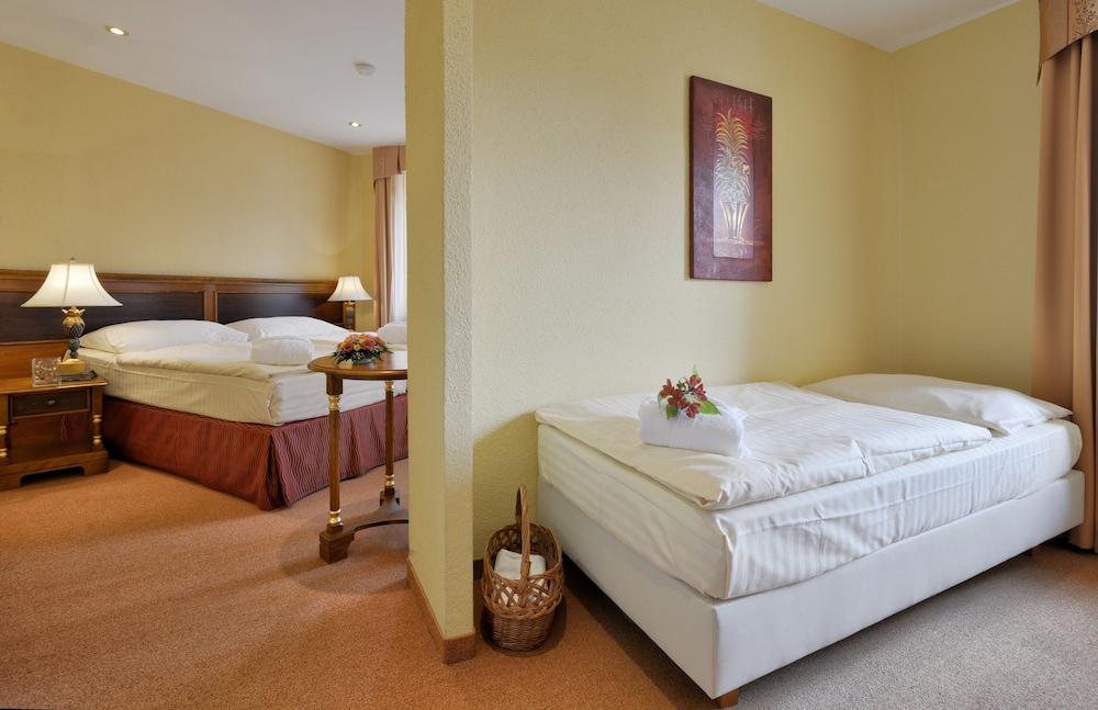 Hotel Continental Marianske Lazne Bagian luar foto
