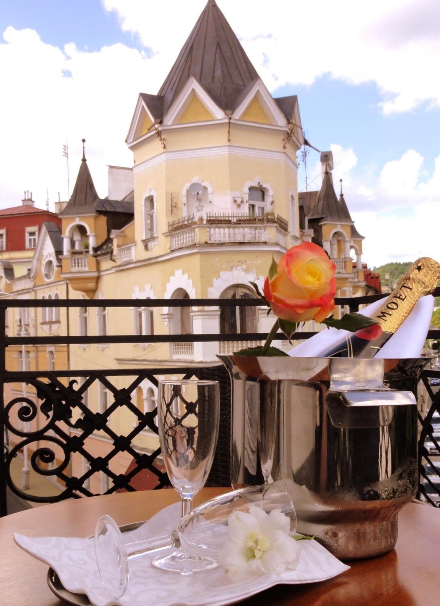 Hotel Continental Marianske Lazne Bagian luar foto