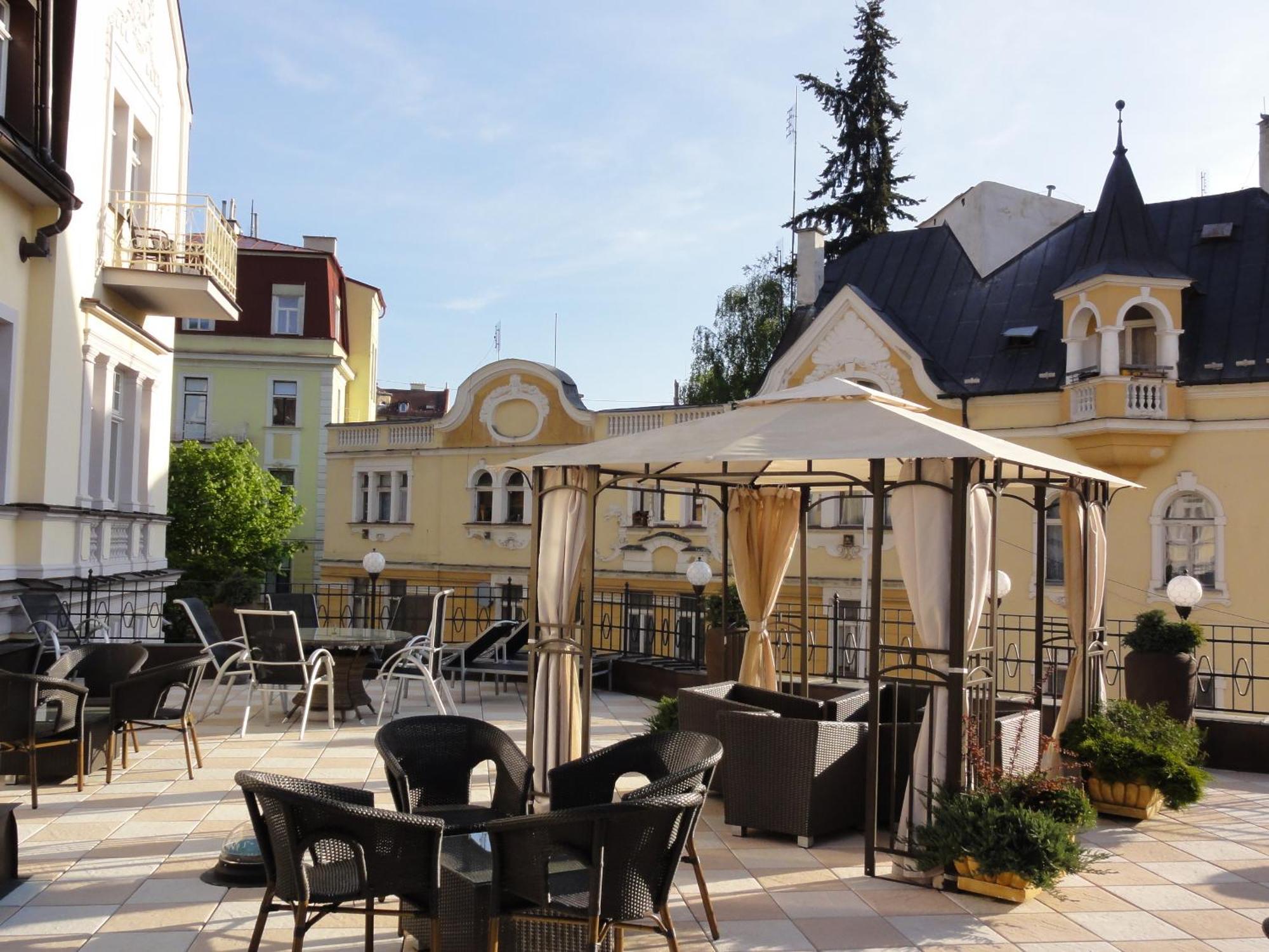 Hotel Continental Marianske Lazne Bagian luar foto